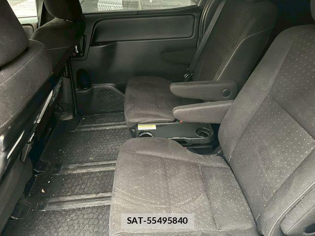Toyota VOXY HYBRID 2017-08 7252824-11