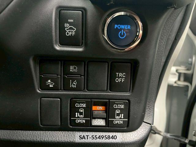Toyota VOXY HYBRID 2017-08 7252824-20