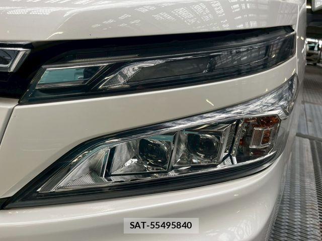 Toyota VOXY HYBRID 2017-08 7252824-22