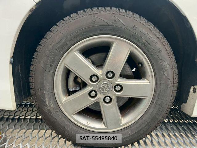 Toyota VOXY HYBRID 2017-08 7252824-24