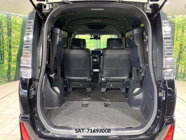 Toyota VOXY HYBRID 2021-02 7252820-10