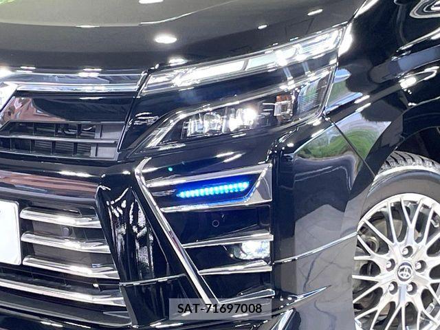 Toyota VOXY HYBRID 2021-02 7252820-12