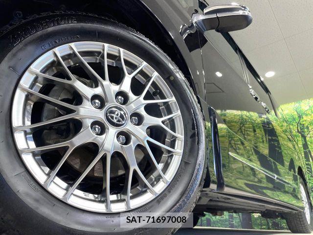 Toyota VOXY HYBRID 2021-02 7252820-13