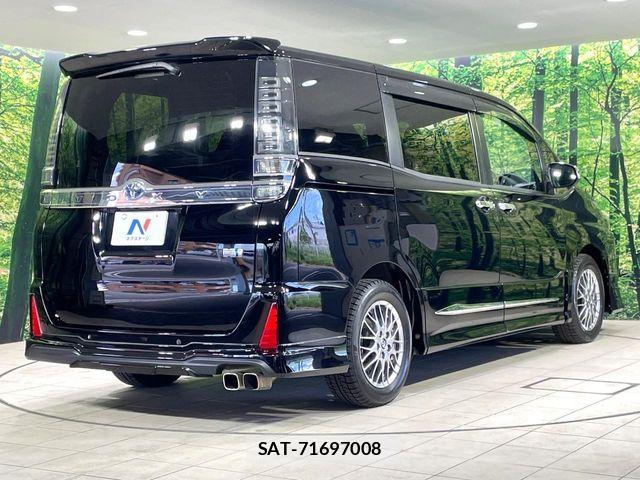 Toyota VOXY HYBRID 2021-02 7252820-17