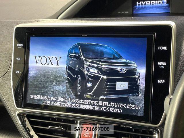 Toyota VOXY HYBRID 2021-02 7252820-4