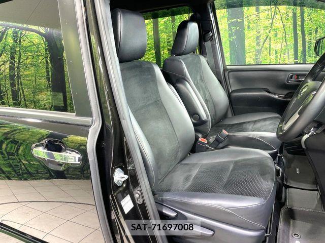 Toyota VOXY HYBRID 2021-02 7252820-7