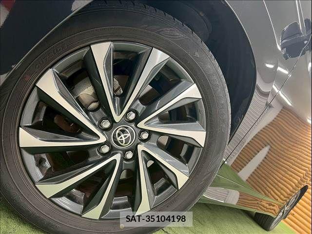 Toyota VOXY HYBRID 2022-12 7252817-10
