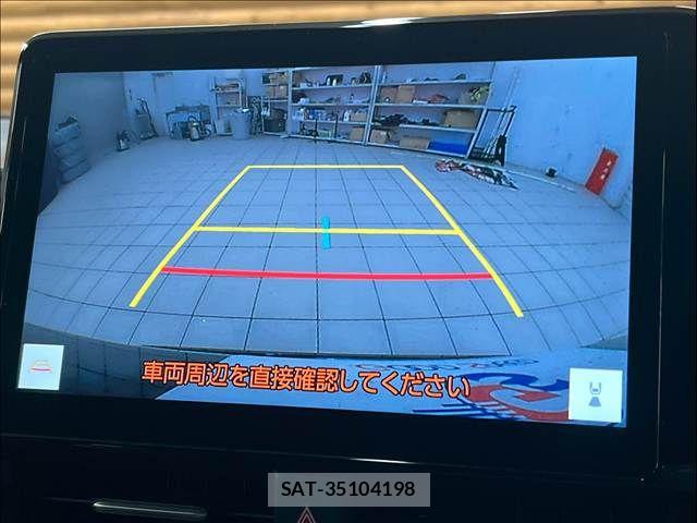 Toyota VOXY HYBRID 2022-12 7252817-4