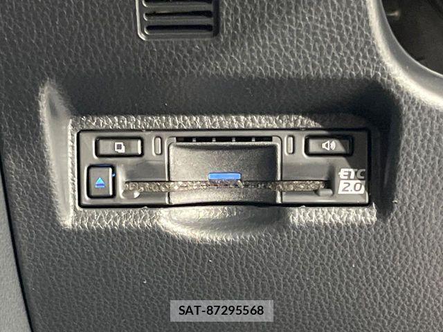 Toyota VOXY HYBRID 2025-09 7252812-6