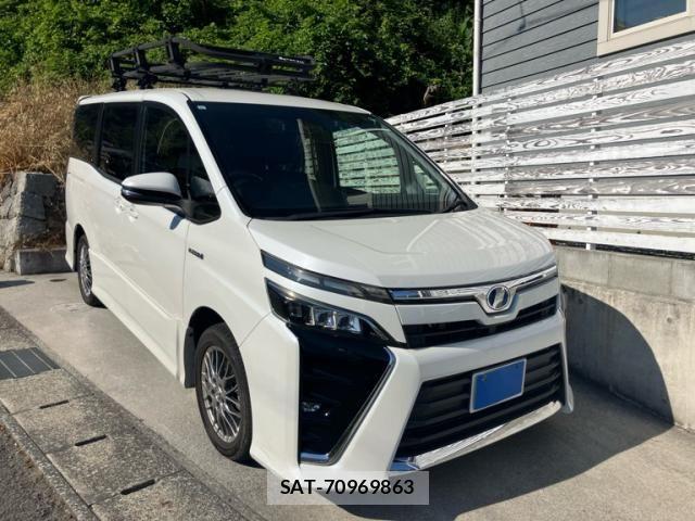 Toyota VOXY HYBRID 2017-11 7252828-0