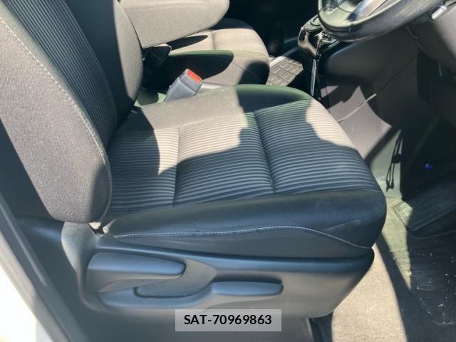 Toyota VOXY HYBRID 2017-11 7252828-13