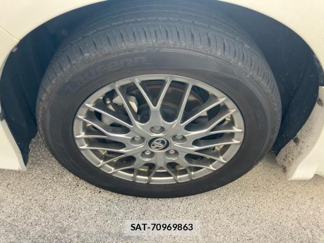 Toyota VOXY HYBRID 2017-11 7252828-6