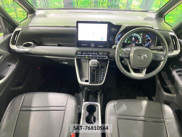 Toyota VOXY HYBRID 2024-09 7252811-1