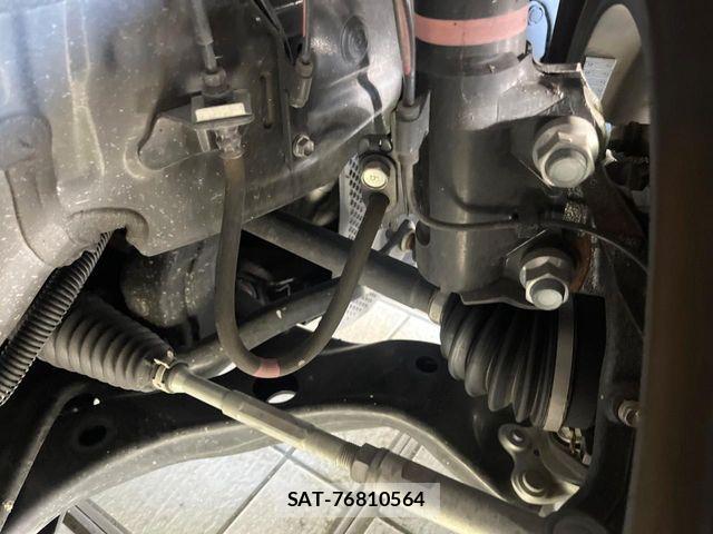Toyota VOXY HYBRID 2024-09 7252811-19