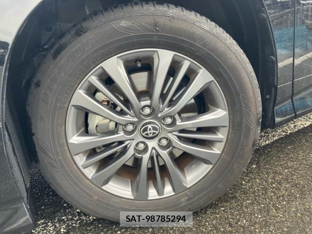 Toyota VOXY HYBRID 2024-04 7252819-9