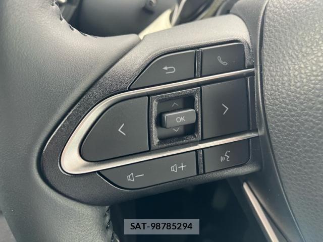 Toyota VOXY HYBRID 2024-04 7252819-23