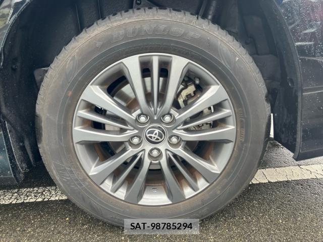 Toyota VOXY HYBRID 2024-04 7252819-8