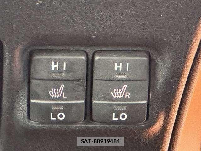 Toyota VOXY HYBRID 2019-02 7273259-20