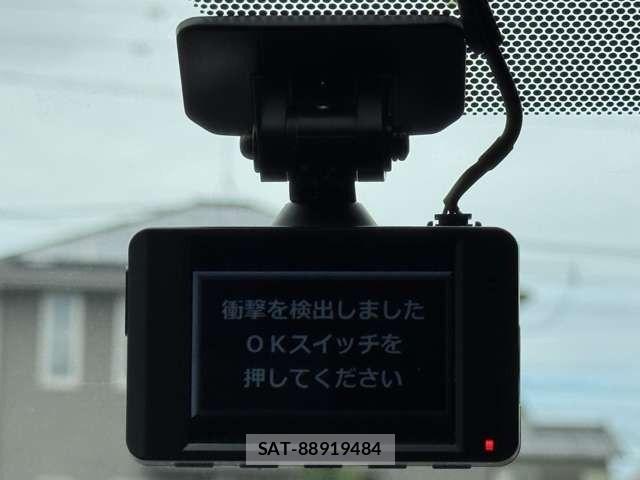 Toyota VOXY HYBRID 2019-02 7273259-29