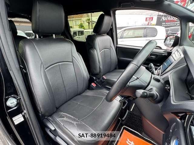 Toyota VOXY HYBRID 2019-02 7273259-8