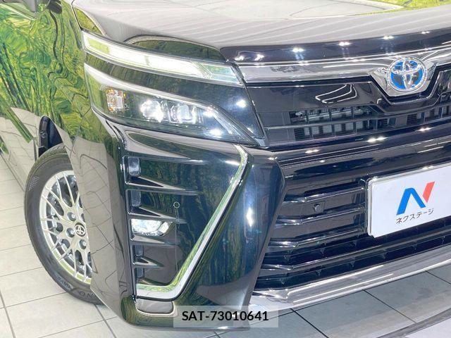 Toyota VOXY HYBRID 2021-07 7273253-11