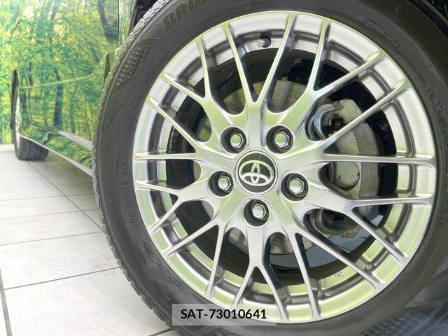 Toyota VOXY HYBRID 2021-07 7273253-12