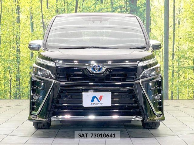 Toyota VOXY HYBRID 2021-07 7273253-13