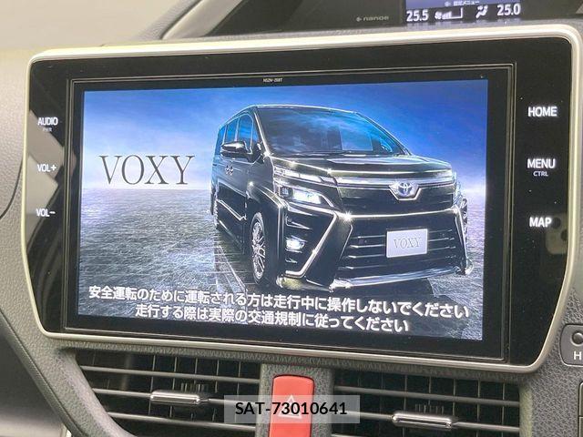 Toyota VOXY HYBRID 2021-07 7273253-2