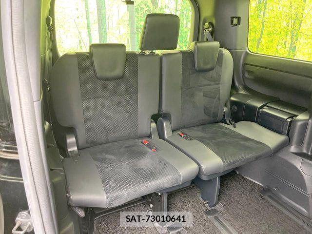 Toyota VOXY HYBRID 2021-07 7273253-8