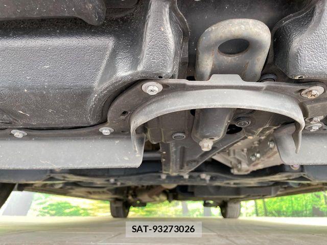 Toyota VOXY HYBRID 2021-06 7273254-18