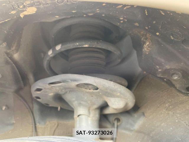 Toyota VOXY HYBRID 2021-06 7273254-19