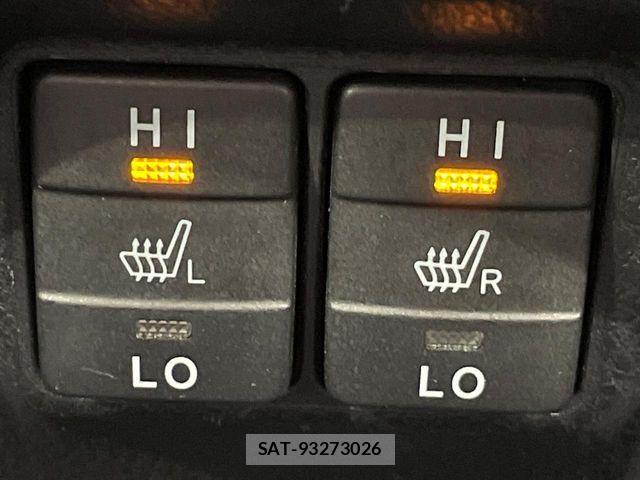 Toyota VOXY HYBRID 2021-06 7273254-6