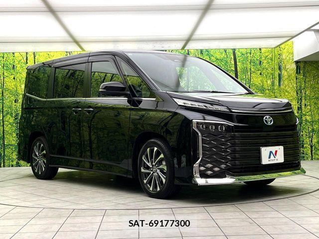 Toyota VOXY HYBRID 2025-03 7273252-15