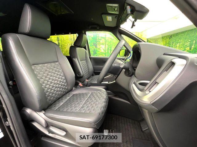 Toyota VOXY HYBRID 2025-03 7273252-6