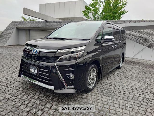 Toyota VOXY HYBRID 2020-03 7272794-0
