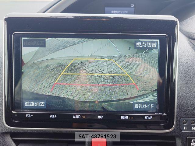 Toyota VOXY HYBRID 2020-03 7272794-15