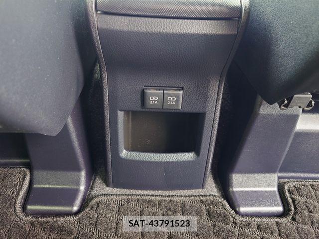 Toyota VOXY HYBRID 2020-03 7272794-20