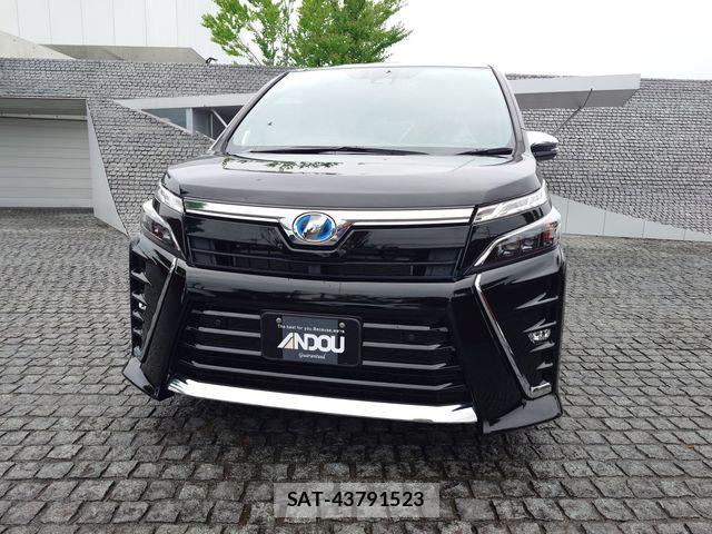 Toyota VOXY HYBRID 2020-03 7272794-5