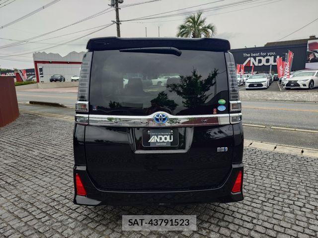 Toyota VOXY HYBRID 2020-03 7272794-6