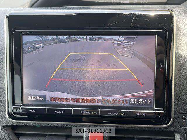 Toyota VOXY HYBRID 2016-02 7273257-10