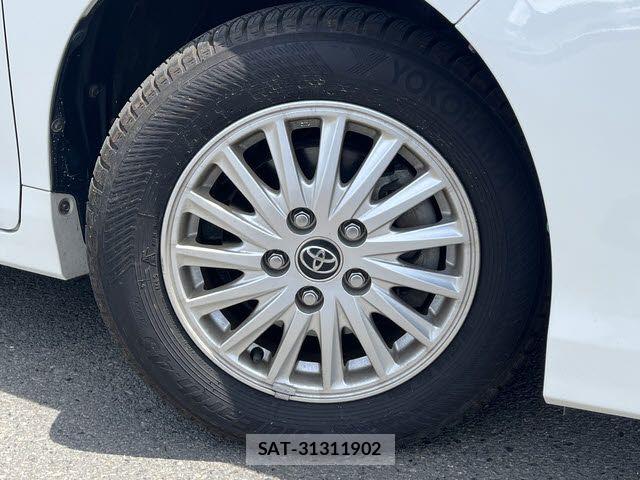 Toyota VOXY HYBRID 2016-02 7273257-26