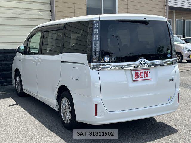 Toyota VOXY HYBRID 2016-02 7273257-8