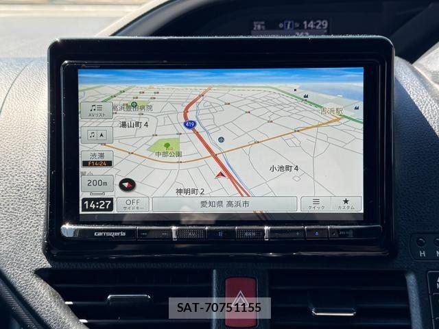 Toyota VOXY HYBRID 2021-04 7272885-19