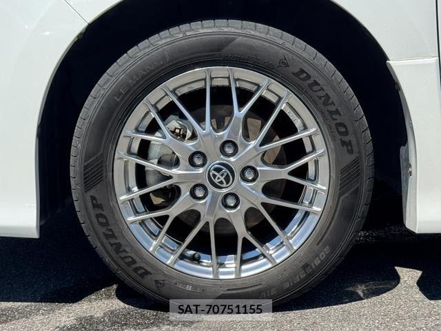 Toyota VOXY HYBRID 2021-04 7272885-7