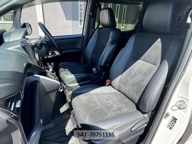 Toyota VOXY HYBRID 2021-04 7272885-8
