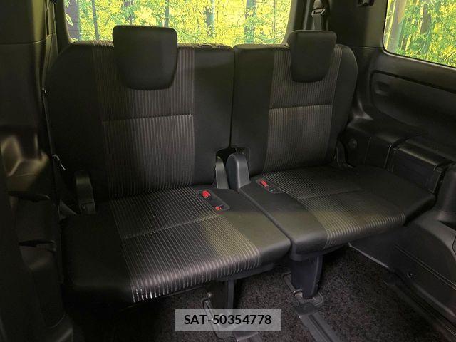 Toyota VOXY HYBRID 2018-01 7273255-9