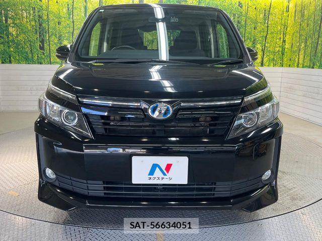 Toyota VOXY HYBRID 2015-07 7331157-14