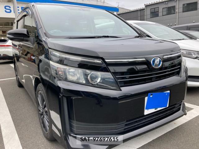 Toyota VOXY HYBRID 2014-04 7331159-0
