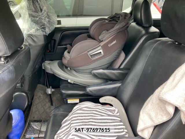 Toyota VOXY HYBRID 2014-04 7331159-9