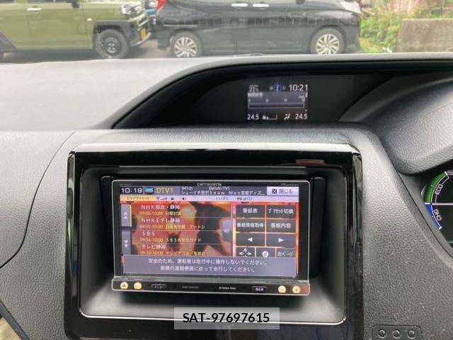 Toyota VOXY HYBRID 2014-04 7331159-20
